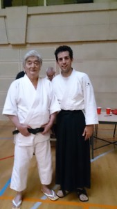 Yamada-sensei, junto a uno de los miembros de la asociación